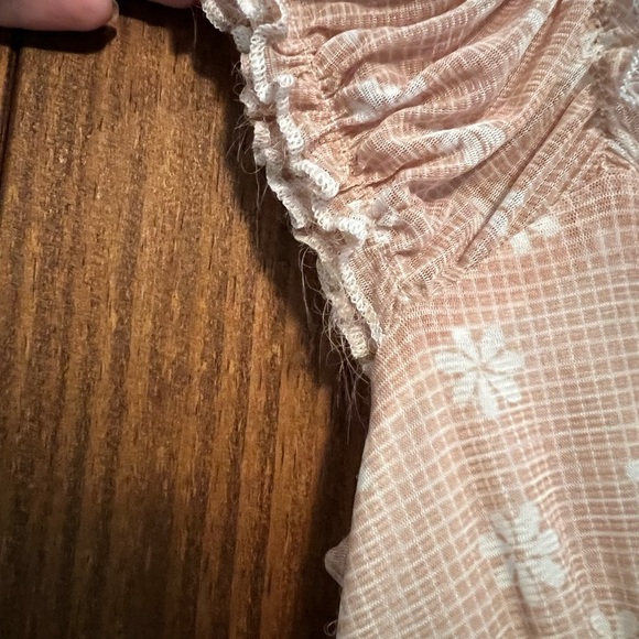 Urban Outfitters Audrey Mini Dress Beige Floral Size Medium - Picture 5 of 12